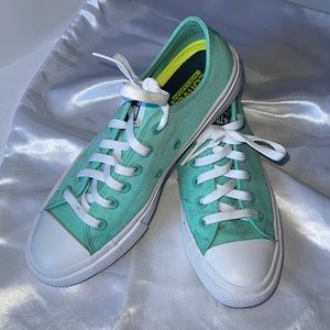 Women's Chuck Taylor II Sneakers - Size 9